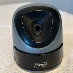 Staples Black and Gray Electric Pencil Sharpener